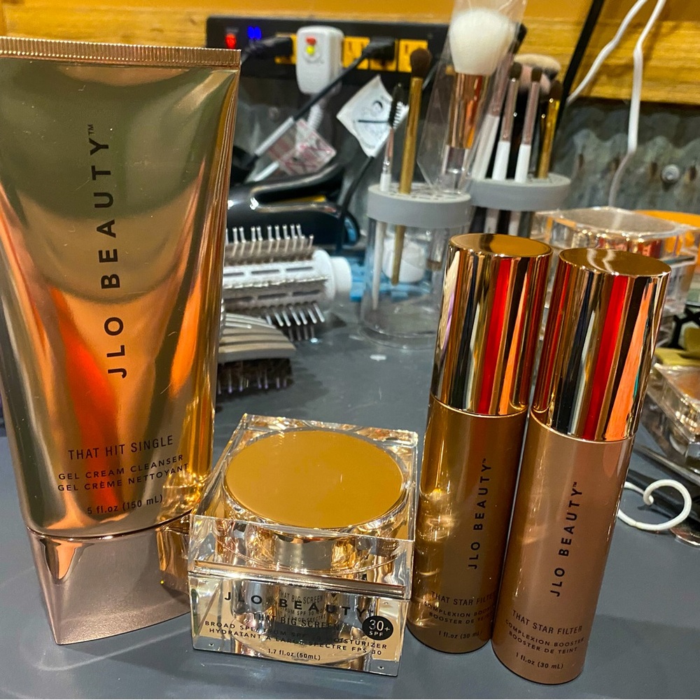 JLo Beauty Big Screen Moisturizer SPF 35, That Hit Single, and That Star Filters